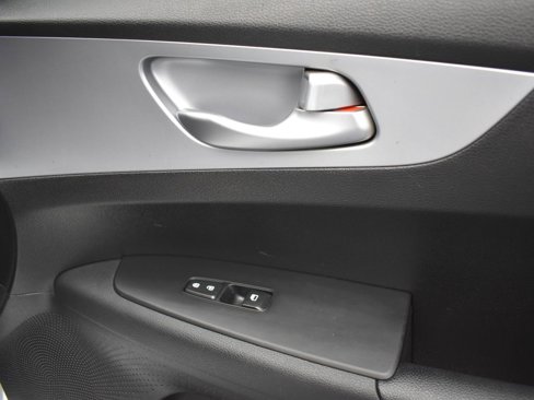 Used 2023 Kia Forte LXS image 23