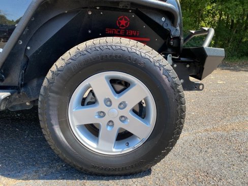 Used 2015 Jeep Wrangler Sport w/ Quick Order Package 24S image 9