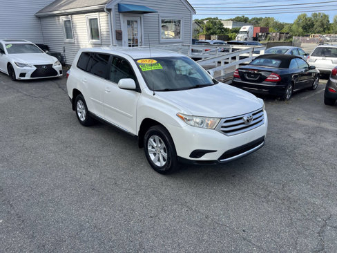 Used 2012 Toyota Highlander SE image 2