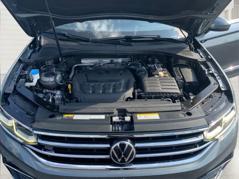 Used 2022 Volkswagen Tiguan SEL R-Line image 21