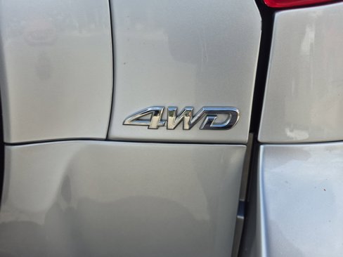 Used 2012 Toyota RAV4 4WD image 17