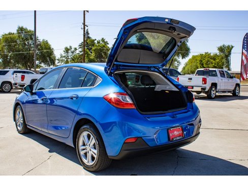 Used 2018 Chevrolet Cruze LT w/ Convenience Package image 9