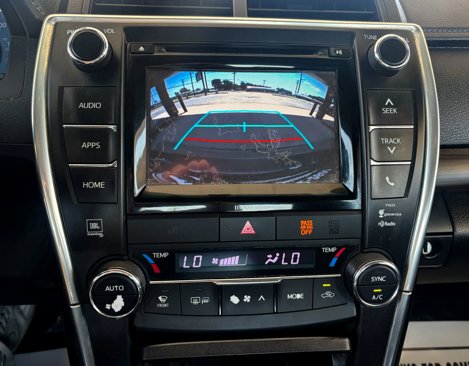 Used 2017 Toyota Camry XLE image 22