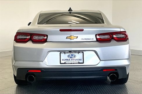 Used 2019 Chevrolet Camaro LT image 4