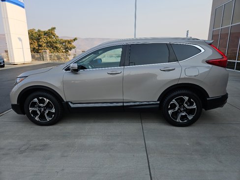 Used 2018 Honda CR-V Touring image 8