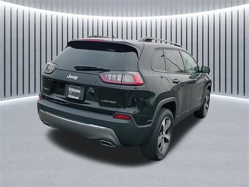 Used 2022 Jeep Cherokee Limited image 3