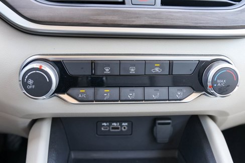 Used 2025 Nissan Altima 2.5 SV image 21
