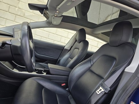 Used 2018 Tesla Model 3 Long Range image 30