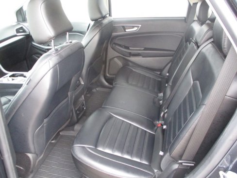 Used 2023 Ford Edge SEL w/ Convenience Package image 9