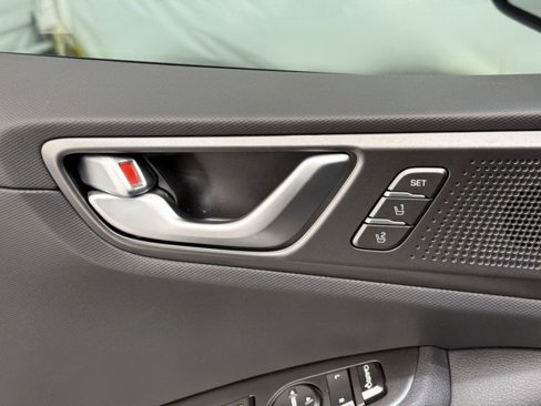 Used 2020 Hyundai Ioniq Limited image 28