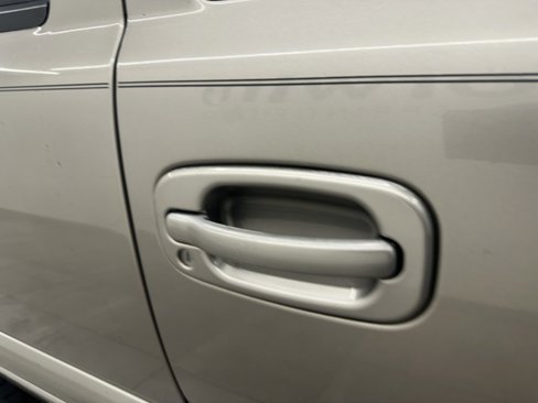 Used 2003 Chevrolet Tahoe LT image 7