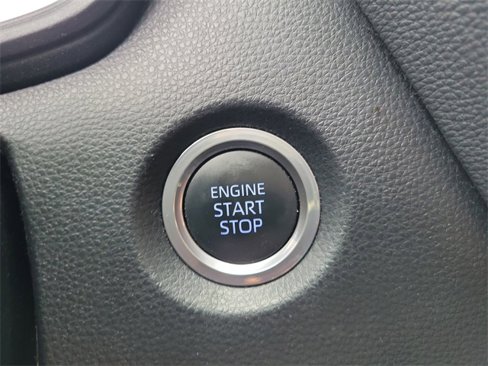 Used 2020 Toyota Corolla LE image 22
