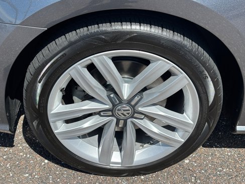 Used 2017 Volkswagen Passat 1.8T SE image 13
