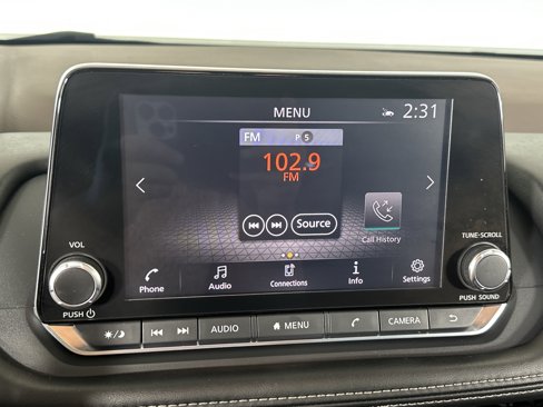 Used 2021 Nissan Rogue SV image 18
