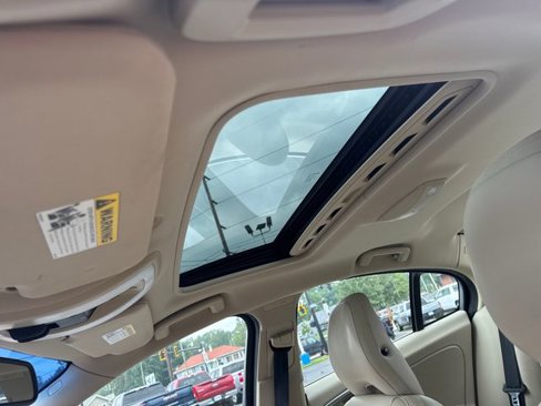 Used 2013 Volvo S60 T5 image 12