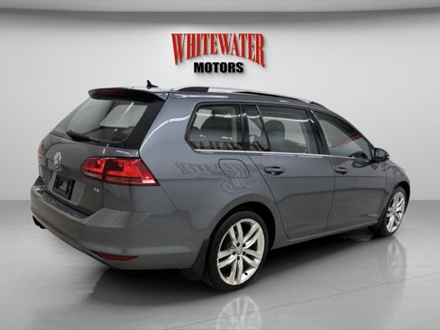 Used 2015 Volkswagen Golf SEL image 4