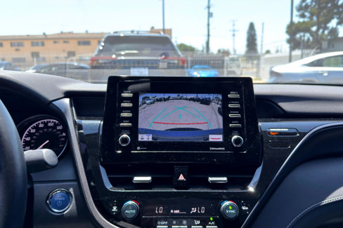 Used 2023 Toyota Camry SE image 13