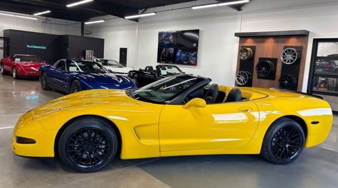 Used 2003 Chevrolet Corvette Convertible w/ Preferred Equipment Group1 image 4
