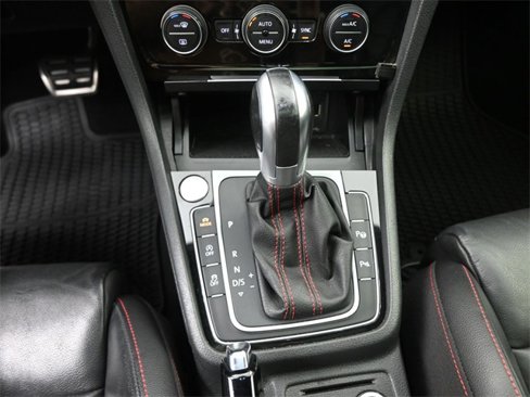 Used 2019 Volkswagen GTI Autobahn image 3