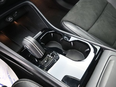 Certified 2022 Volvo XC40 P8 Recharge Ultimate image 25