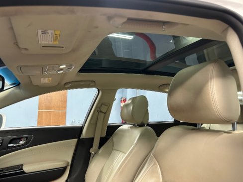 Used 2016 Kia K900 Luxury image 12