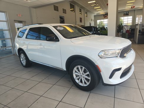 Certified 2023 Dodge Durango SXT image 2
