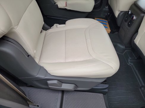 Used 2022 Ford Explorer Platinum w/ Equipment Group 601A image 15