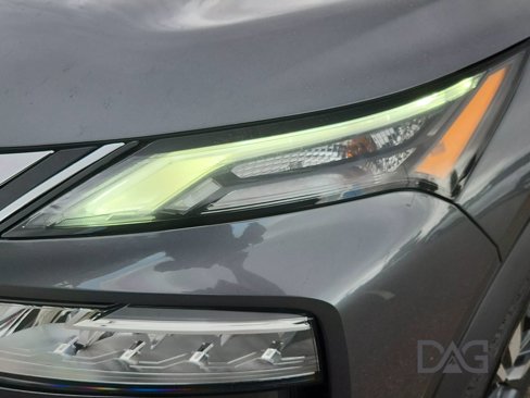 Used 2023 Nissan Rogue SL image 9