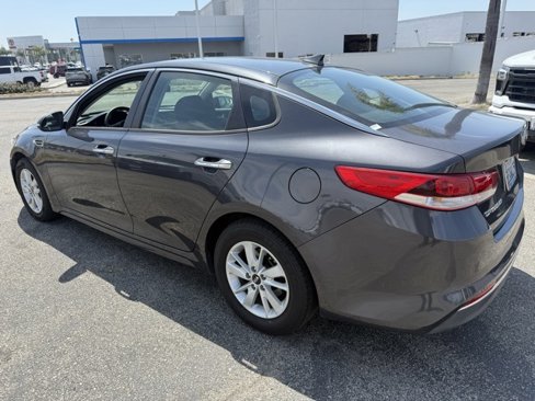 Used 2017 Kia Optima LX w/ Driver Convenience Package image 4