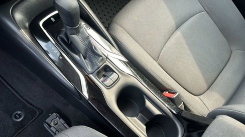 Used 2021 Toyota Corolla LE image 21