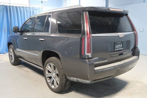 Used 2016 Cadillac Escalade Premium image 37