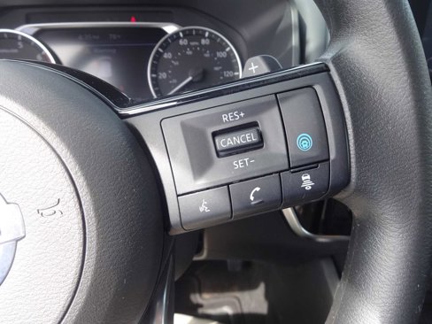 Used 2021 Nissan Rogue SV image 15