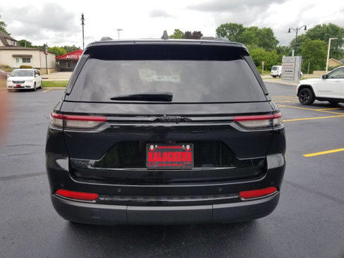 Certified 2022 Jeep Grand Cherokee Altitude image 6
