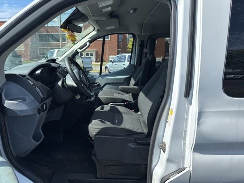 Used 2017 Ford Transit 350 XLT image 9