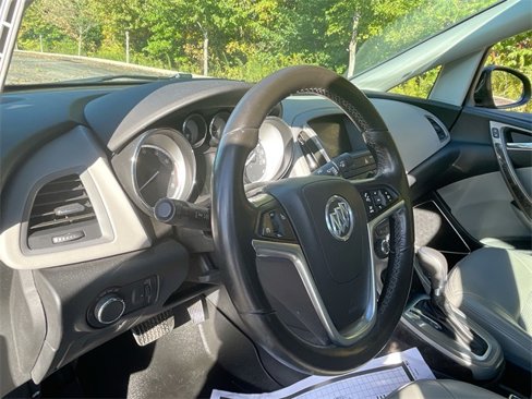 Used 2015 Buick Verano image 10