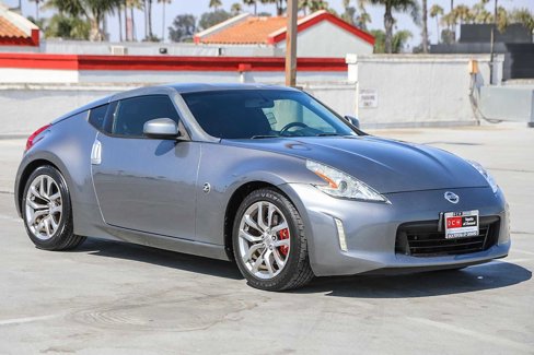 Used 2013 Nissan 370Z Coupe image 3