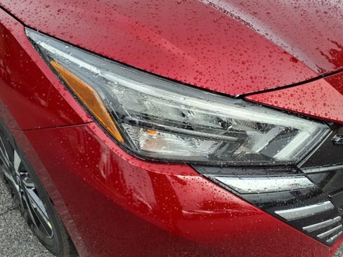 New 2025 Nissan Versa SV image 2