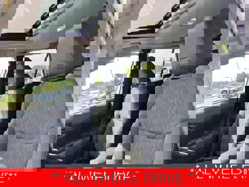 Certified 2022 Toyota Corolla Cross LE w/ Moonroof Package image 3