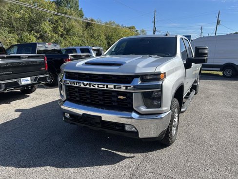 Used 2023 Chevrolet Silverado 2500 LT w/ Convenience Package image 2