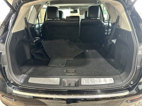 Used 2015 INFINITI QX60 AWD w/ Cargo Package image 28