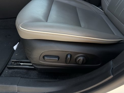 Used 2024 Buick Envista Avenir image 11