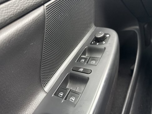 Used 2014 Volkswagen Jetta TDI image 26