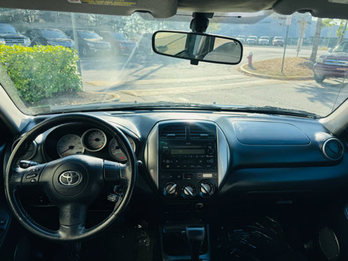 Used 2004 Toyota RAV4 2WD image 12