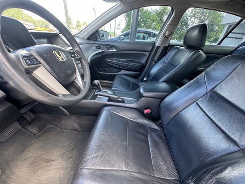 Used 2012 Honda Accord LX image 10