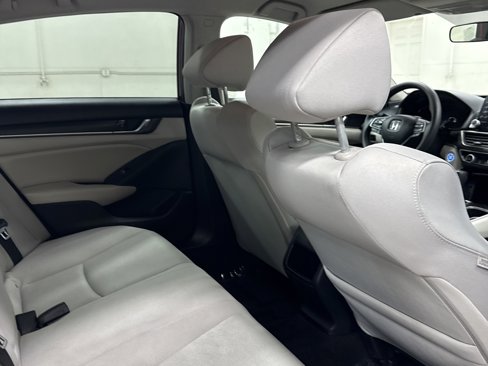 Used 2019 Honda Accord LX image 19