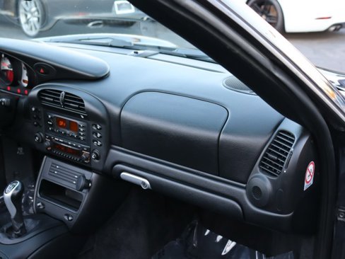Used 2004 Porsche 911 Carrera image 40