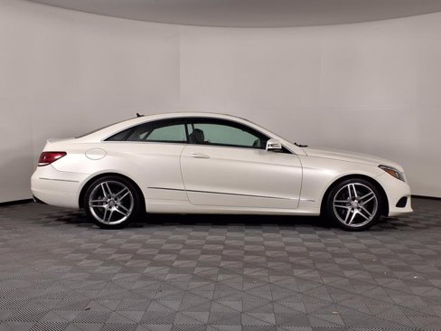 Used 2016 Mercedes-Benz E 400 Coupe w/ Premium 2 Package image 33