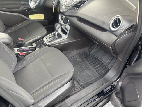 Used 2016 Ford Fiesta SE image 23