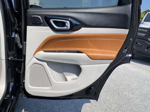 Certified 2022 Jeep Compass Limited w/ Elite Group image 31