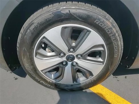 Used 2018 Kia Niro LX image 8